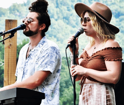 Music In The Mountains with Mo & Mary Mac