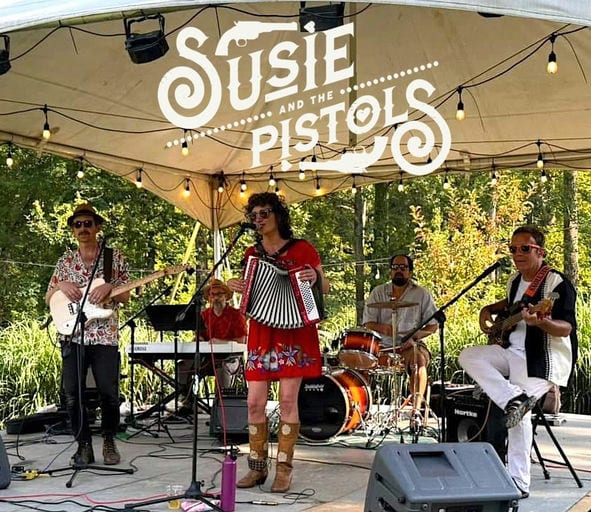 Susie & The Pistols