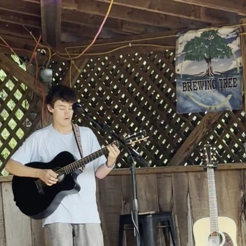 Live Music: John Shenk at Brewing Tree Beer Company