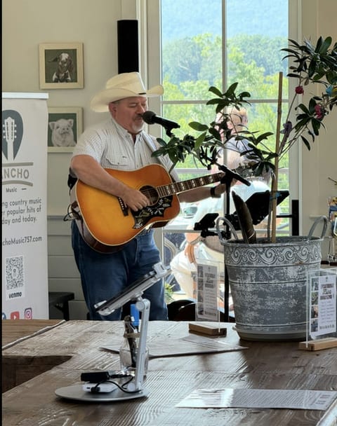 Pancho Country Music at Fallen Tree Vineyard