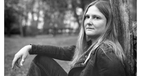 Tara Mills Band Live